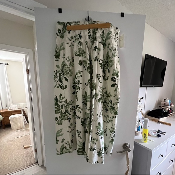 Abercrombie & Fitch XL Flowy Maxi Skirt | SOLD - Picture 2 of 4